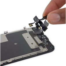 Замена передней камеры iPhone 6s Plus