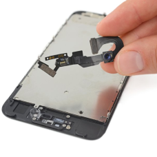 Чистка фронтальной камеры iPhone 7