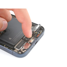 Замена разъема для зарядки iPhone 15 Pro Max