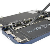 Заміна нижньої частини материнської плати iPhone 12 mini