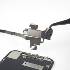 Замена слухового динамика iPhone Xr