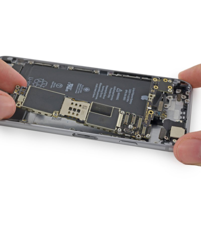 Відновлення материнської плати iPhone 6 Plus