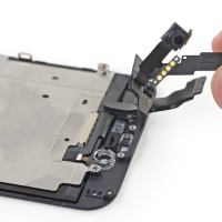 Чищення фронтальної камери iPhone 6 Plus